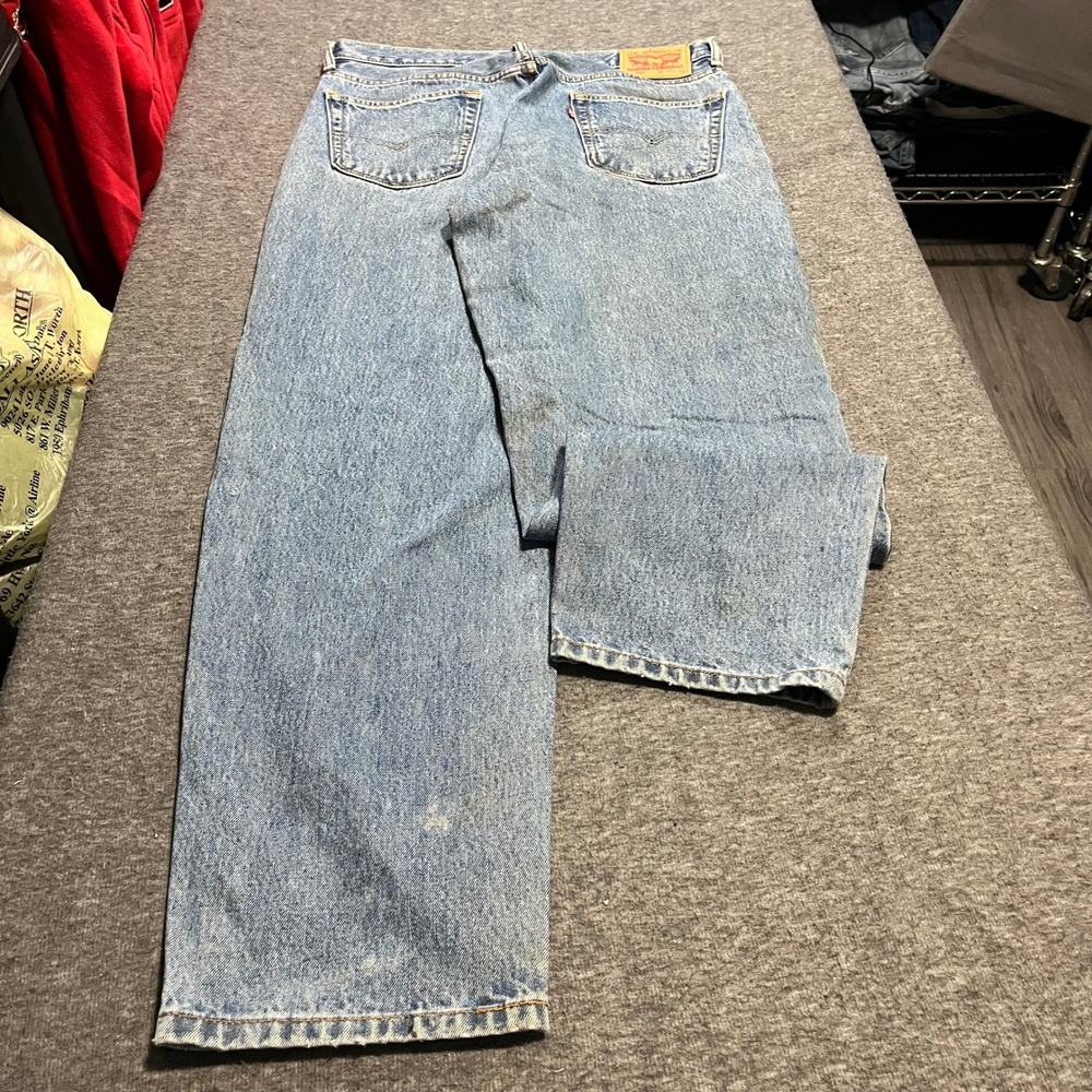 Levis 560 Comfort Fit Jeans Mens 34x32 Light Wash Denim Relaxed Tapered 560-0251